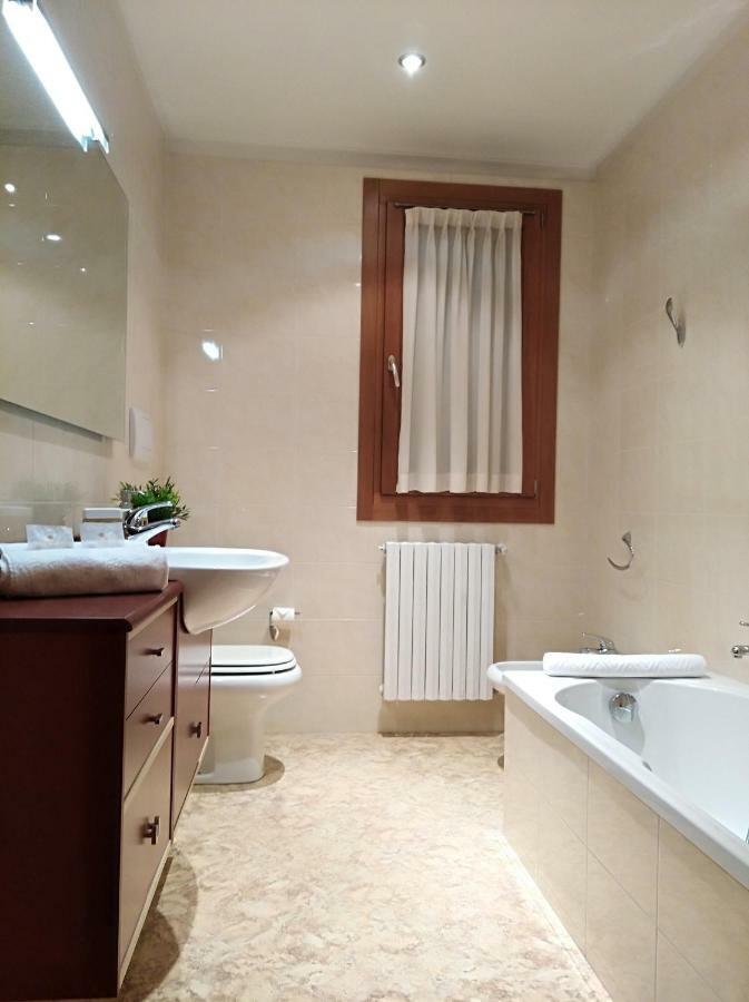 Sunset View Treviso Apartment Bagian luar foto